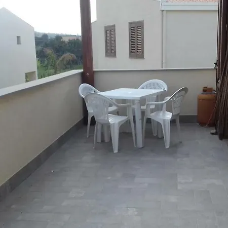 Barrio Blanco * Campofelice Di Roccella